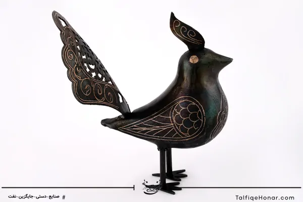 پرنده تاج دار فولادی نقره کوب دم مشبک پاکوتاه کد 002(10221)