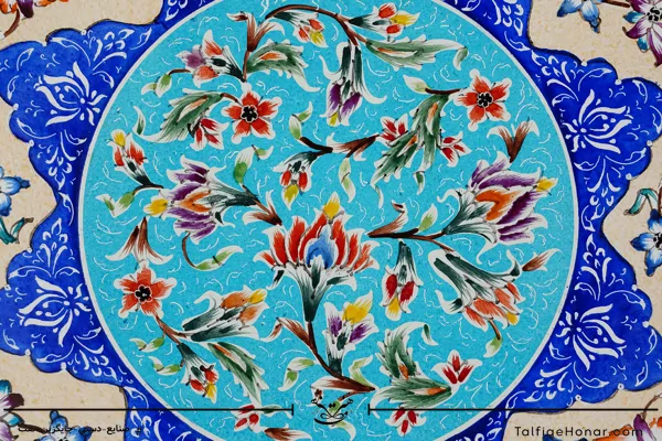 بشقاب مینا کاری طرح شمسه و ختایی قطر 25(10670)