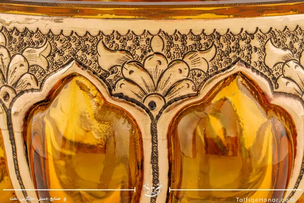 کاسه قلمزنی و آبگینه با رنگ عسلی قطر 20 کد 001