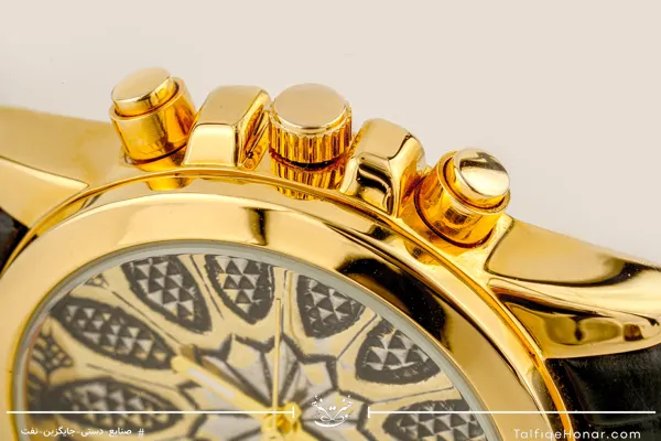  ساعت مچی زنانه صفحه برنج قلمزنی اسلیمی و بند چرم مشکی