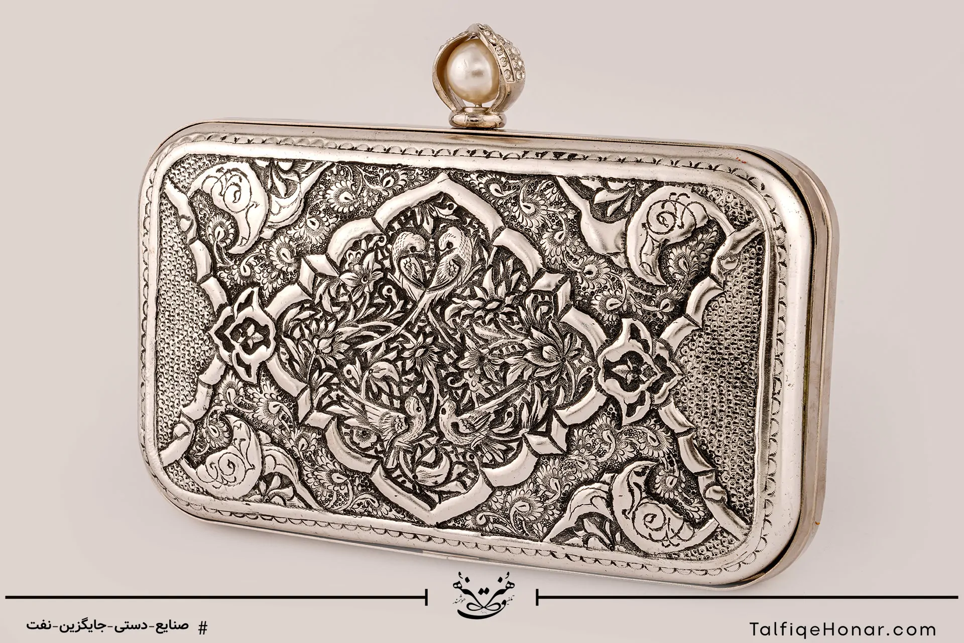 کیف قلم زنی آب نقره با بند چرمی طرح گل ومرغ