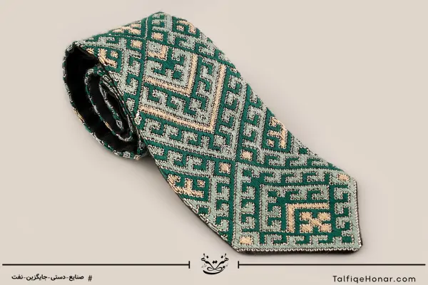  کراوات سوزن دوزی بلوچ طرح طاووس  کد 001