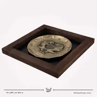 قاب قلم زنی برنجی طرح شیر براق سایز 36*36