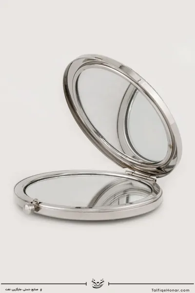  آینه برنج قلم زنی نقش گل و مرغ سایز2*7*7