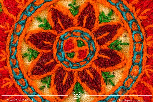 رومیزی گرد پته دوزی سایز 30