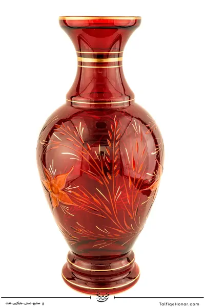  گلدان بلور دست رنگ قرمز تراش گندم گلبرگ سایز 25*25*50